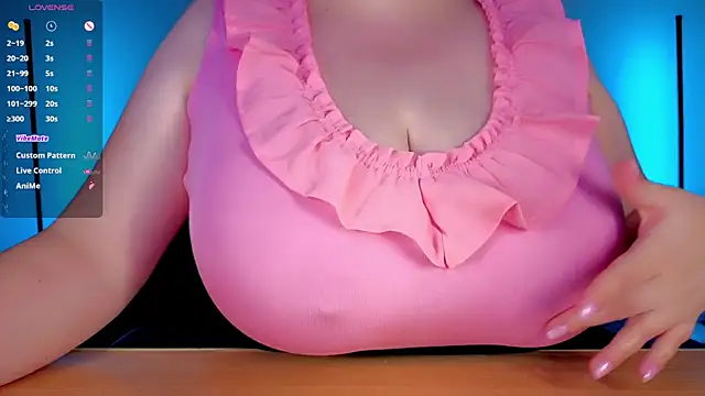 Snapshot of clara4love chatting on 07/15/26, 10:17 clara4love online show from 07/15/26, 10:17