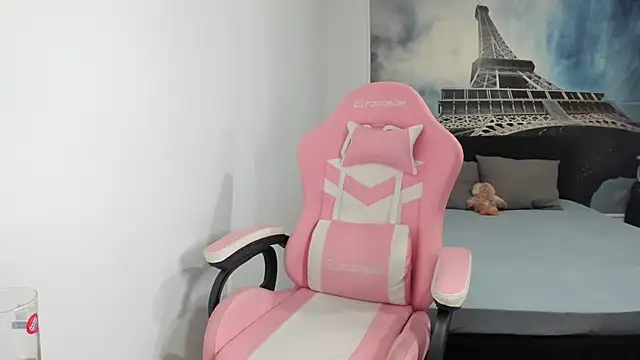 RheaEtthan online show from 11/16/25, 11:30