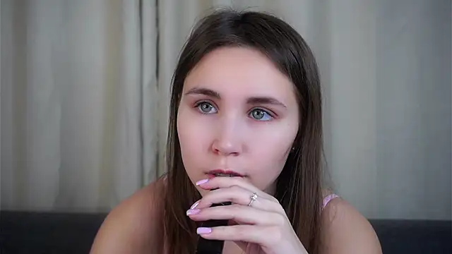 EthalFlowers online show from 11/14/25, 01:20