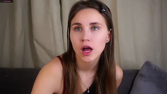 EthalFlowers online show from 11/17/25, 01:31