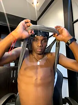 Brycce santos online show from 11/19/25, 01:55