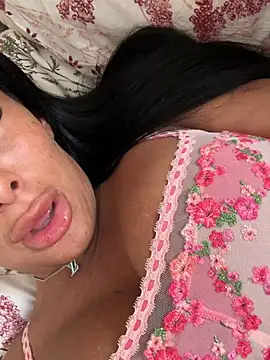 AriannaIsabellax online show from 04/05/26, 01:07