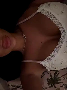 AriannaIsabellax online show from 11/04/25, 09:29