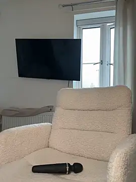 AriannaIsabellax online show from 11/10/25, 12:10