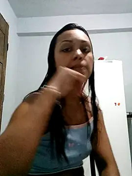 indiazinhabella27 online show from 10/26/25, 10:10