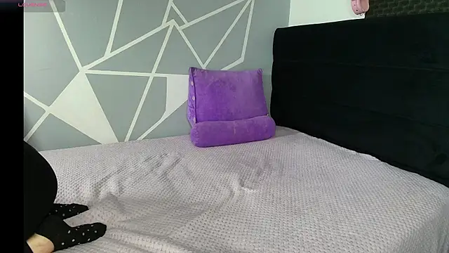 karlamoon23 online show from 03/19/26, 08:31