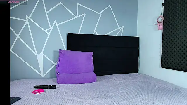 karlamoon23 online show from 03/23/26, 07:58