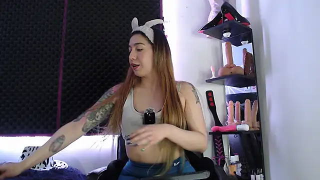 karlamoon23 online show from 09/19/25, 01:31