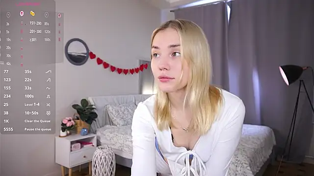 LilianBenskin online show from 03/04/26, 06:21