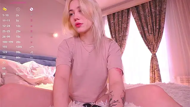 LilianBenskin online show from 11/16/25, 05:45