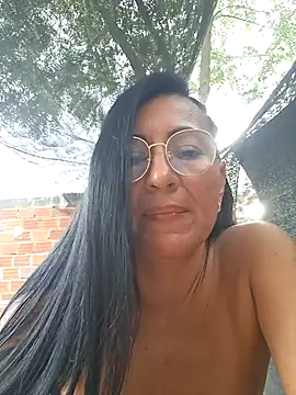 Snapshot of maturexxxnaughty chatting on 07/01/26, 11:32 maturexxxnaughty online show from 07/01/26, 11:32