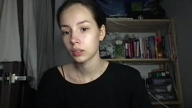 Yuna5343 online show from 10/09/25, 07:25