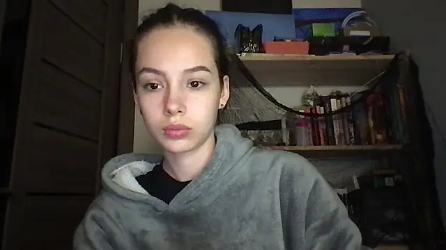 Yuna5343 online show from 11/06/25, 09:08