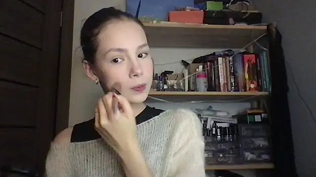 Yuna5343 online show from 11/10/25, 10:26