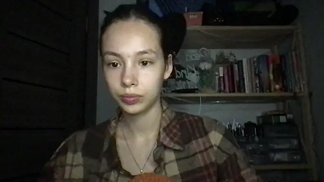 Yuna5343 online show from 09/18/25, 08:34