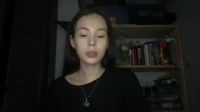 Yuna5343 online show from 09/12/25, 07:13