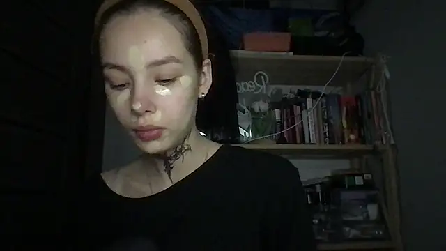 Yuna5343 online show from 10/14/25, 07:25