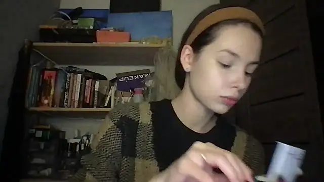 Yuna5343 online show from 11/13/25, 09:19