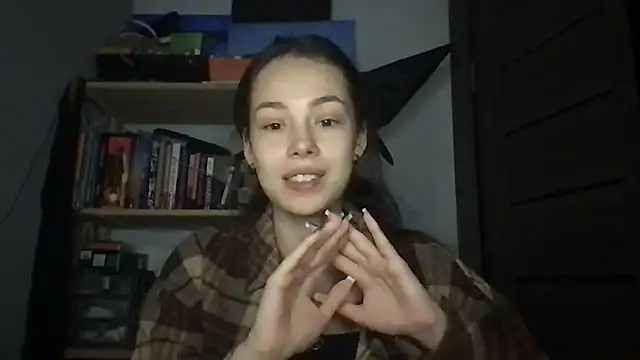 Yuna5343 online show from 11/16/25, 08:24