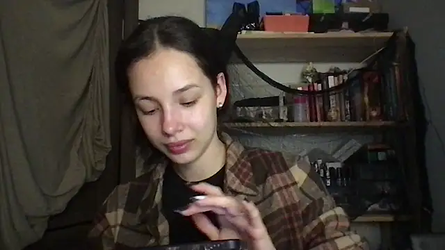 Yuna5343 online show from 11/04/25, 09:51