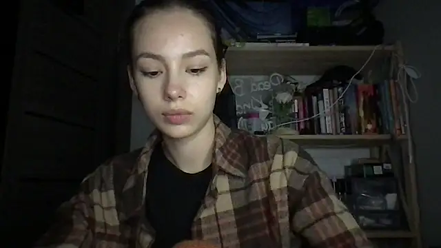 Yuna5343 online show from 10/21/25, 09:25