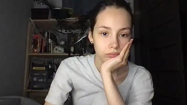 Yuna5343 online show from 02/25/26, 08:52