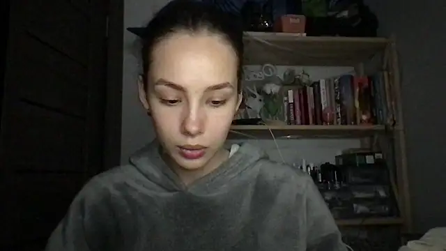 Yuna5343 online show from 09/25/25, 10:16