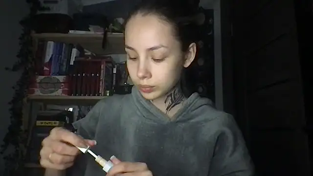 Yuna5343 online show from 04/13/26, 07:29