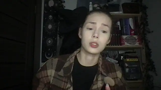 Yuna5343 online show from 04/06/26, 07:37