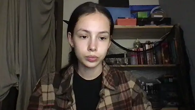 Yuna5343 online show from 11/05/25, 08:01