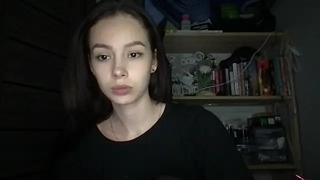 Yuna5343 online show from 10/17/25, 08:21