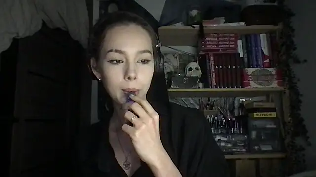 Snapshot of Yuna5343 chatting on 04/21/26, 01:42 Yuna5343 online show from 04/21/26, 01:42
