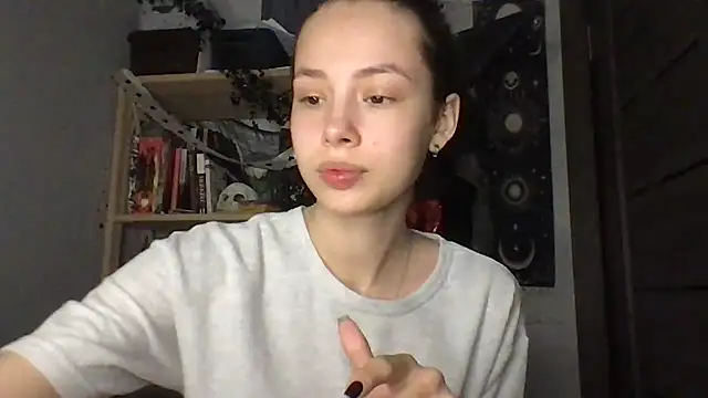 Yuna5343 online show from 02/18/26, 08:27