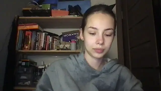 Yuna5343 online show from 11/20/25, 07:36