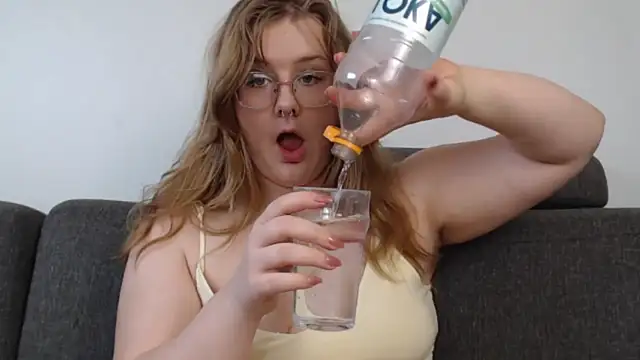 AgnesRoseCams online show from 03/12/26, 09:57