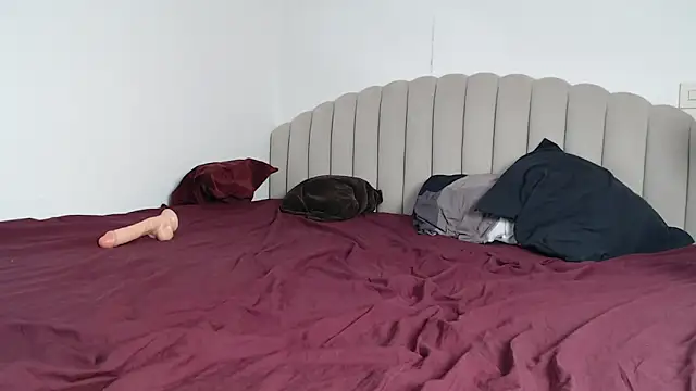 AgnesRoseCams online show from 10/14/25, 07:31