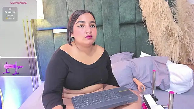 Snapshot of Chloe_jackson25 chatting on 03/03/26, 06:48 Chloe jackson25 online show from 03/03/26, 06:48