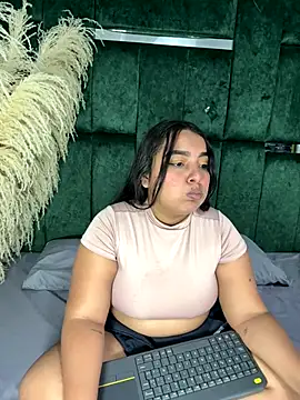 Chloe jackson25 online show from 11/12/25, 06:34