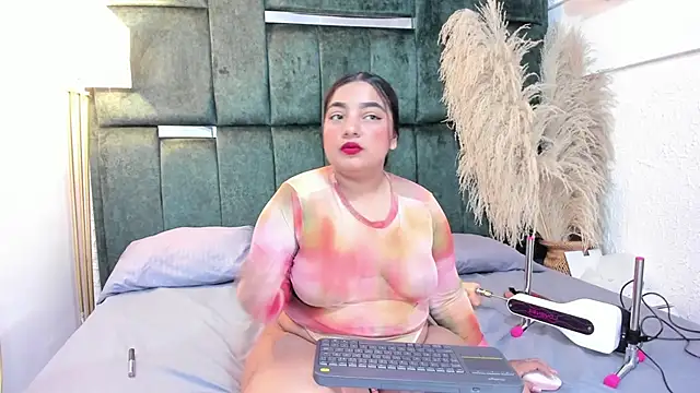 Snapshot of Chloe_jackson25 chatting on 02/18/26, 06:37 Chloe jackson25 online show from 02/18/26, 06:37