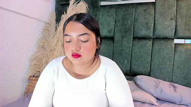 Snapshot of Chloe_jackson25 chatting on 02/24/26, 05:47 Chloe jackson25 online show from 02/24/26, 05:47