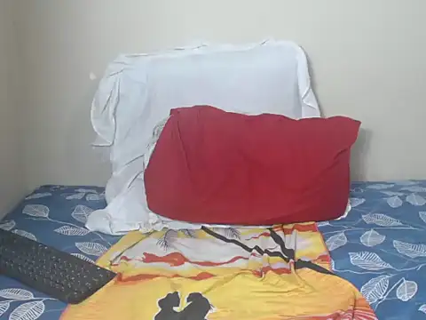 Snapshot of _SweetLips_ chatting on 12/16/25, 08:46 SweetLips online show from 12/16/25, 08:46