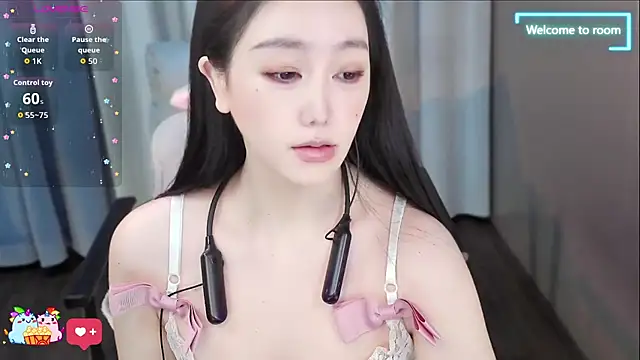 LINLIN-2025 online show from 10/29/25, 02:16