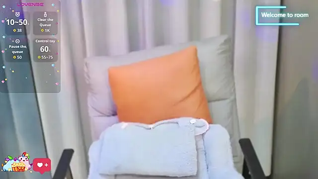 LINLIN-2025 online show from 11/24/25, 02:39