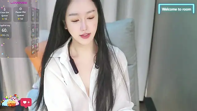 LINLIN-2025 online show from 11/15/25, 02:10