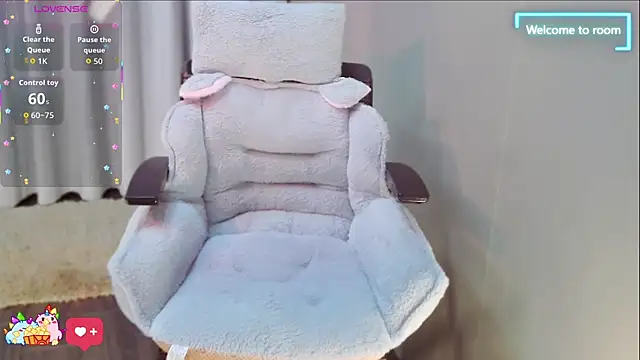 LINLIN-2025 online show from 10/19/25, 03:04