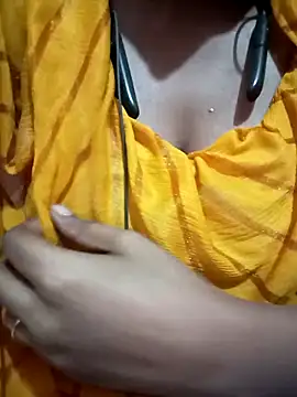 kaviyaponnu0987 online show from 03/29/26, 07:26