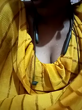 kaviyaponnu0987 online show from 05/16/26, 07:57