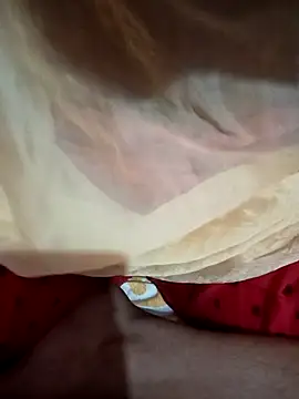 kaviyaponnu0987 online show from 12/14/25, 08:14