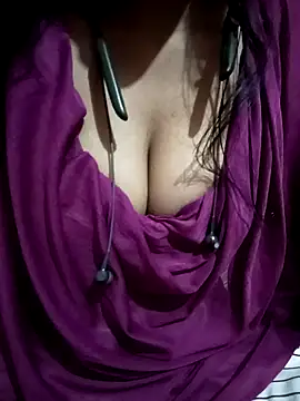 kaviyaponnu0987 online show from 02/01/26, 02:04