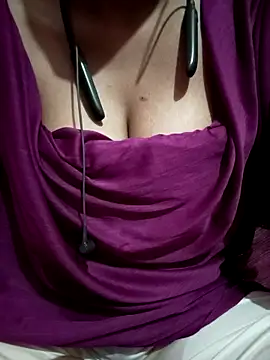 kaviyaponnu0987 online show from 03/26/26, 07:56